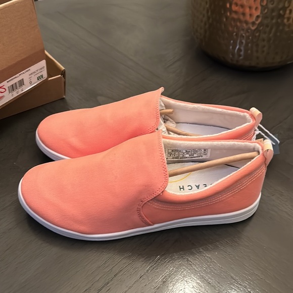 Women’s Vionic Marshall Canvas Slip On – Papaya (WIDE) - Picture 8 of 12